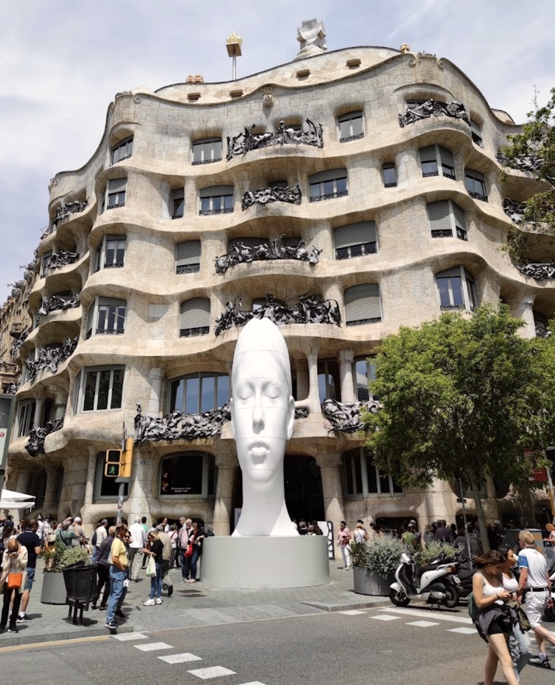 Casa Milà